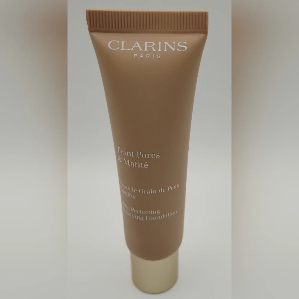 Clarins Teint & Matite Pore Perfecting Matifying Foundation 05 Cappuccino BNIB